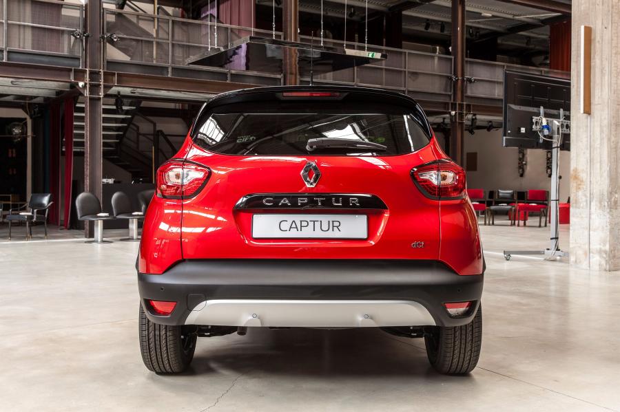  Renault Captur Hypnotic 2016 года  (IT) (фото 20 из 26)